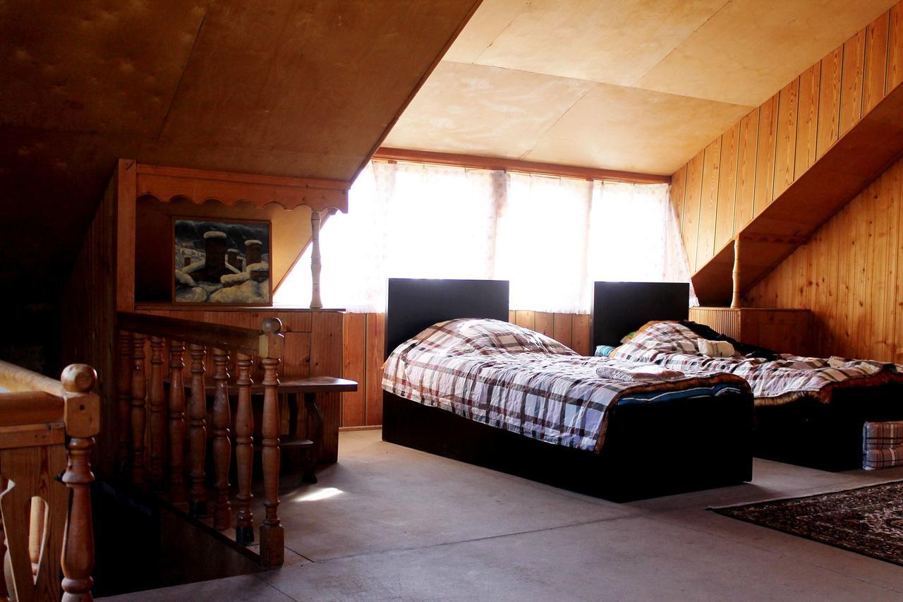 Hostel The Misty Mountains เมสเตีย ภายนอก รูปภาพ